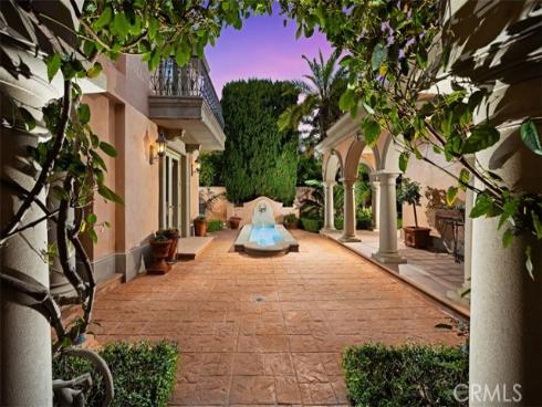 11  Shoreview  , Newport Coast, CA