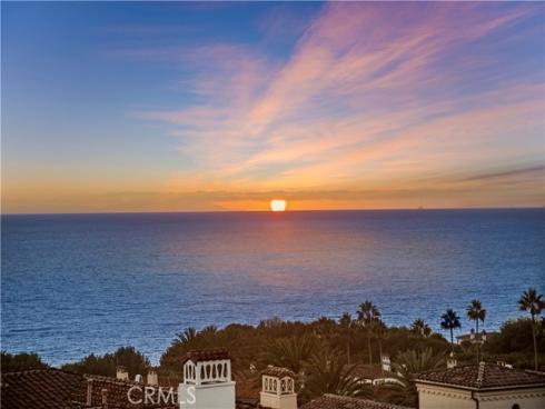 28 Surfspray Bluff , Newport Coast, CA