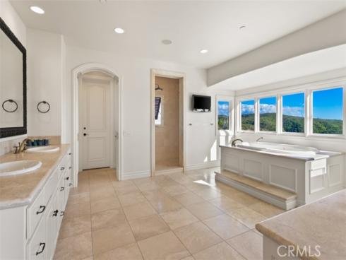 6 Windemere Court, Newport Coast, CA