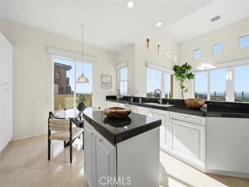 21 Splendore Dr , Newport Coast, CA