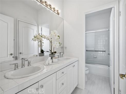 21 Splendore Dr , Newport Coast, CA