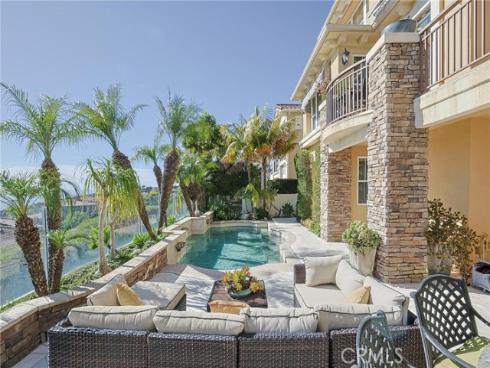 34 Sunset Cove , Newport Coast, CA