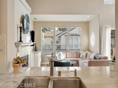 17  Auvergne  , Newport Coast, CA