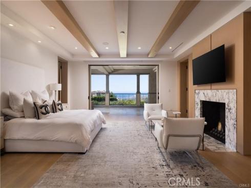 39 Tide Watch , Newport Coast, CA