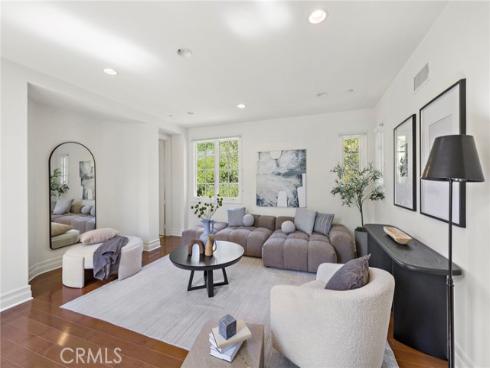 28 Sandy Cv , Newport Coast, CA