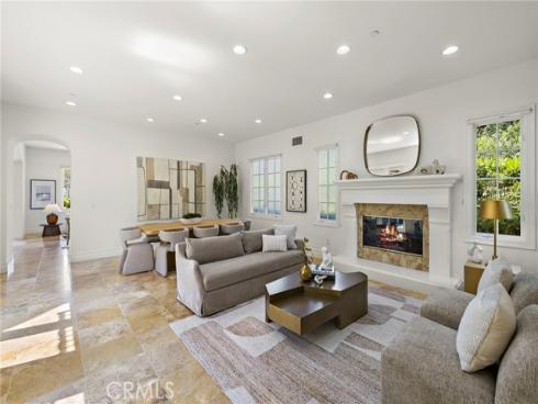 28 Sandy Cv , Newport Coast, CA