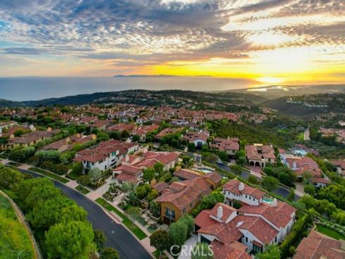 31 Overlook , Newport Coast, CA