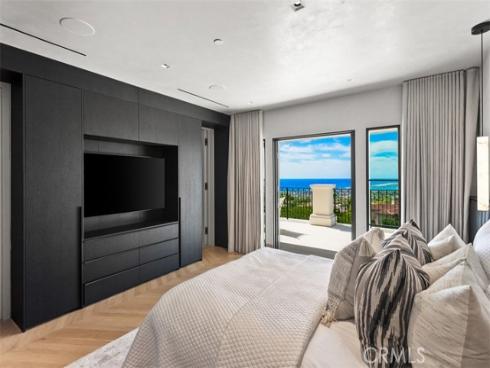 7 Sailview , Newport Coast, CA