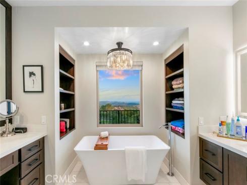9 Coastal Canyon , Newport Coast, CA
