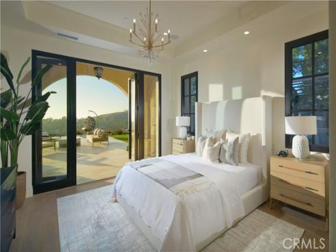 3 Del Mar , Newport Coast, CA