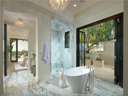 3 Del Mar , Newport Coast, CA