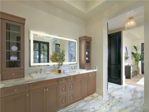 3 Del Mar , Newport Coast, CA