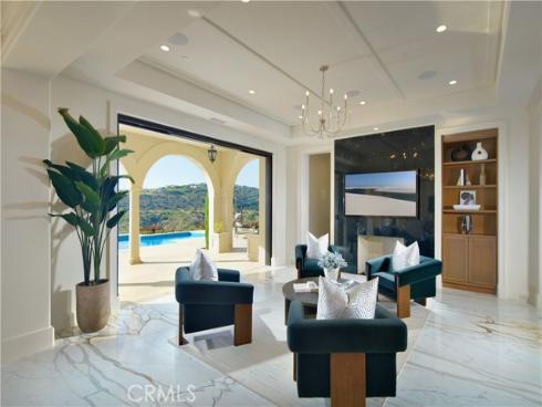3 Del Mar , Newport Coast, CA