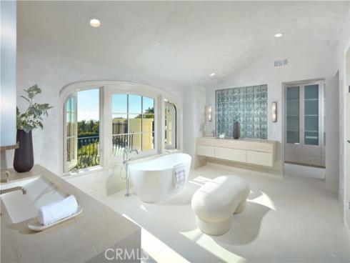 3 Island Vista , Newport Coast, CA