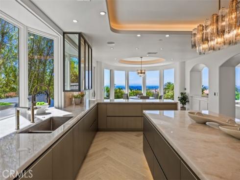 5 Sailview , Newport Coast, CA
