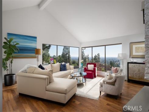 10831 Hideaway Dr , North Tustin, CA