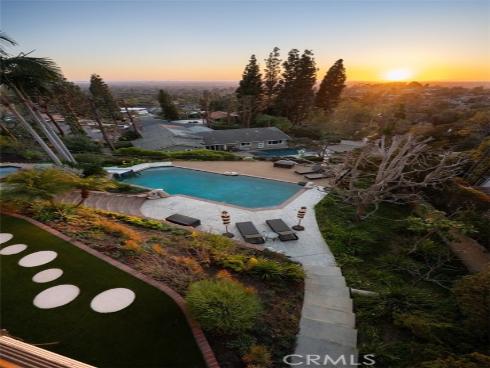 10831 Hideaway Dr , North Tustin, CA