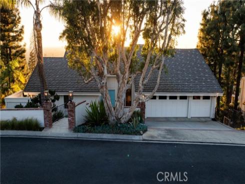 10831 Hideaway Dr , North Tustin, CA