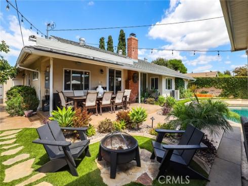 17892 Wellington Avenue, North Tustin, CA