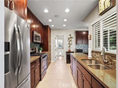 17892 Wellington Avenue, North Tustin, CA