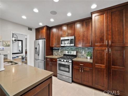 17892 Wellington Avenue, North Tustin, CA