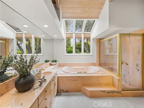 9891 Deerhaven , North Tustin, CA