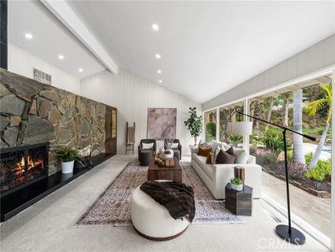 9891 Deerhaven , North Tustin, CA