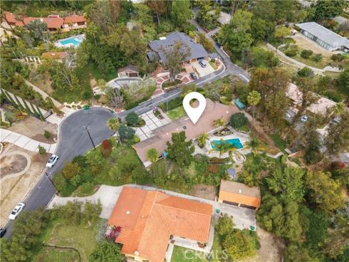 9891  Deerhaven  , North Tustin, CA