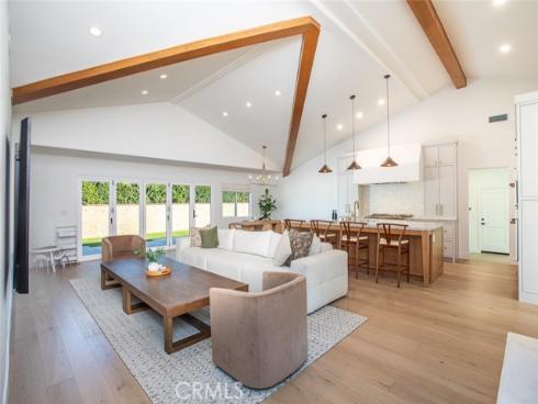 12592 Singing Wood Drive, North Tustin, CA