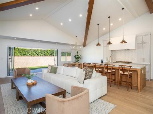 12592 Singing Wood Drive, North Tustin, CA