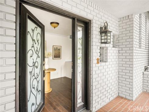 19201 Barrett Lane, North Tustin, CA