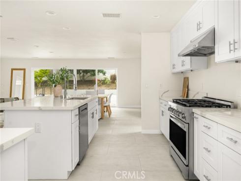 19201 Barrett Lane, North Tustin, CA