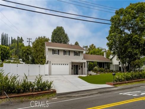 19201 Barrett Lane, North Tustin, CA