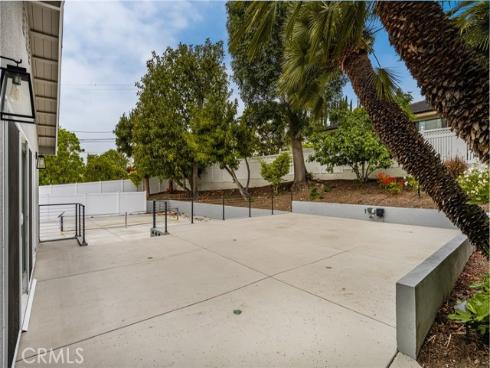 19201 Barrett Lane, North Tustin, CA