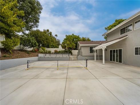 19201 Barrett Lane, North Tustin, CA