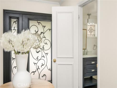 19201 Barrett Lane, North Tustin, CA