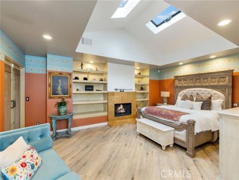 9885  Deerhaven   Drive, North Tustin, CA