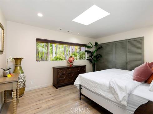 9885  Deerhaven   Drive, North Tustin, CA