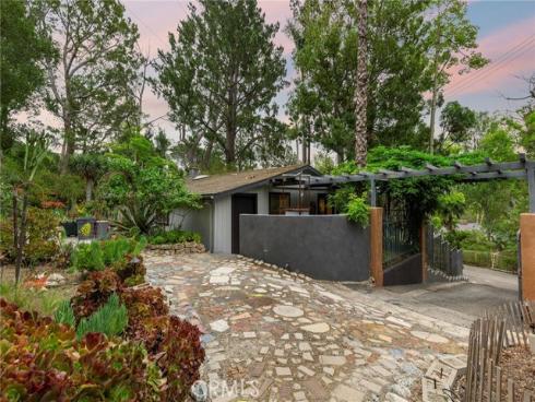 9885  Deerhaven   Drive, North Tustin, CA