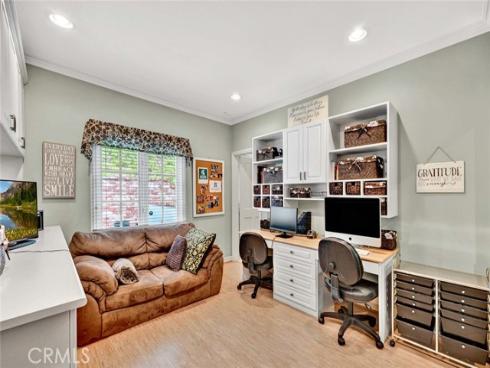 10302 Broadview Place , North Tustin, CA