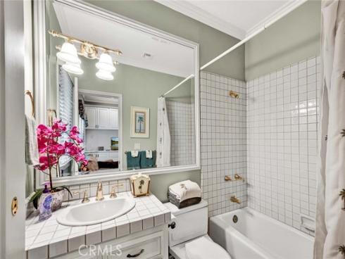 10302 Broadview Place , North Tustin, CA