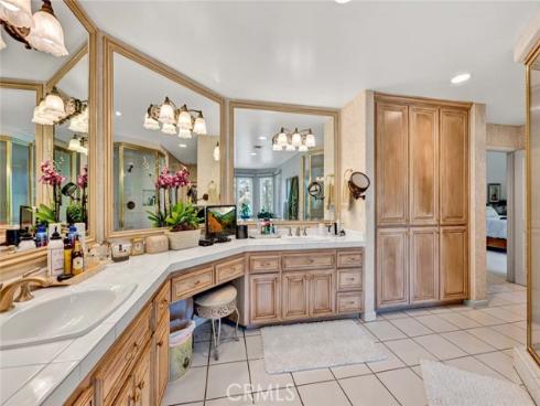 10302 Broadview Place , North Tustin, CA