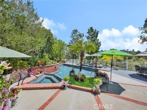 10302 Broadview Place , North Tustin, CA