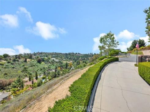 10302 Broadview Place , North Tustin, CA