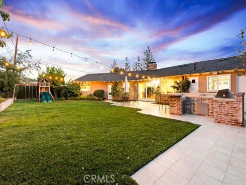 1031 Smoke Tree Lane, North Tustin, CA