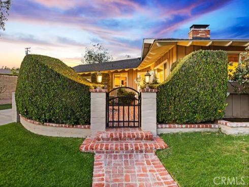 1031 Smoke Tree Lane, North Tustin, CA