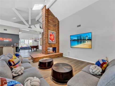 1821 Overview Circle, North Tustin, CA