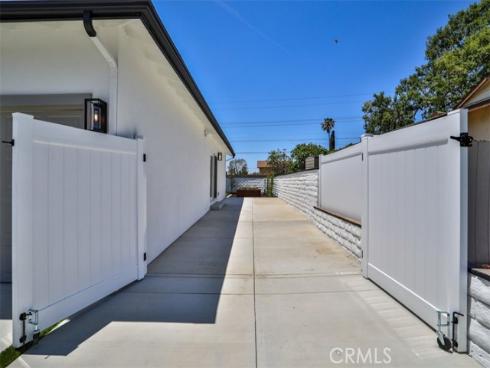 13181 Olympia Way, North Tustin, CA