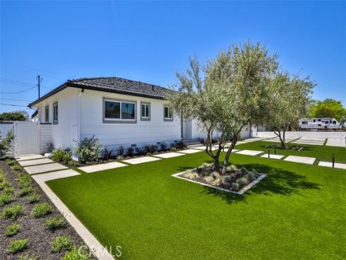 13181 Olympia Way, North Tustin, CA