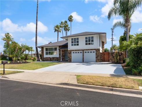 17592 Rainier Drive, North Tustin, CA